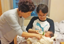 아이에게 엄마는 신과 같다