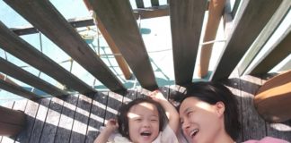 엄마가 밝으면 아이도 밝다