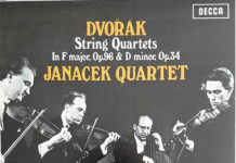 우리 집 창 앞에 겨울 매화는 피었던가요?