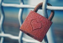 지금은 북한 위해 기도할 때