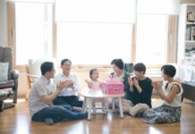 옳은 가치관과 인성을 가지게 하라