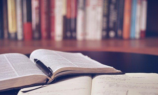 6대 독자 가문, 홀로 목회자로서 기독교 교육을 하다