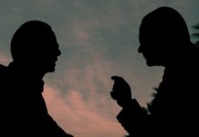 말 알아야 사람 보여