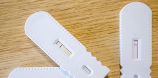 여전히 난 네거티브!