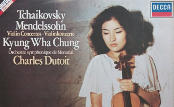 영원히 여성적인 것이 우리를 이끌어가는도다