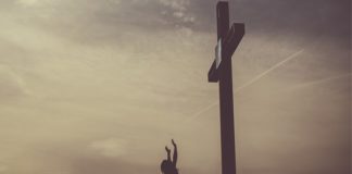 “뜻이 하늘에서 이룬 것 같이 땅에서도 이루어지이다”