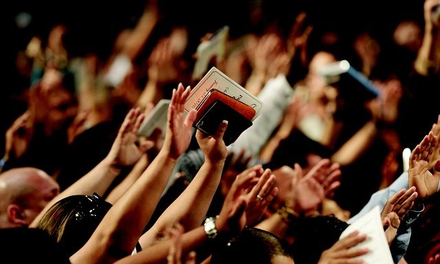 주일 예배에 목숨 걸어라