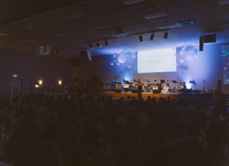 교회는 만민을 위해 기도하는 집