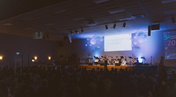 교회는 만민을 위해 기도하는 집