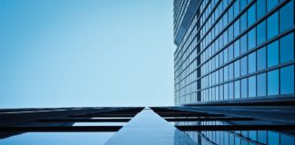 10층 피라미드 빌딩