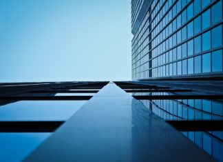 10층 피라미드 빌딩