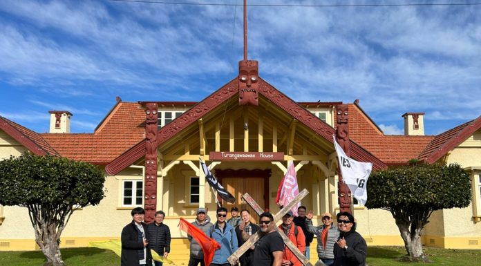 나루아와이야(Ngaruawahia)의 전도축제