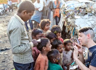 가난 . 결핍 . 그리고…