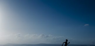 “앞으로 나아가라!”