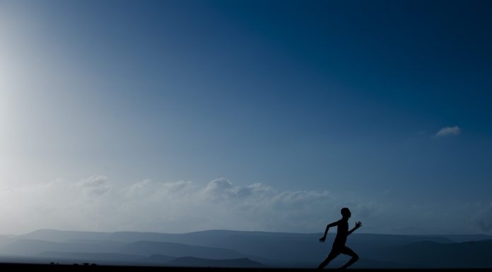 “앞으로 나아가라!”