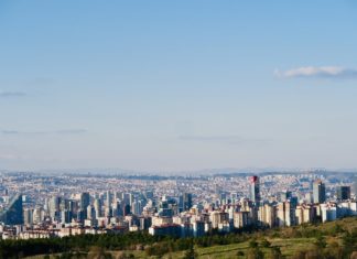 “센, 네렐리신?(당신, 어느 나라 사람인가요?”)