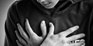 내면의 고통이 신체적 고통으로