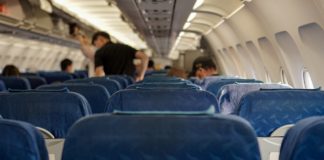 차? 카페이? 뉴나이?”