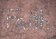 “무할례시에 믿음으로 된 의를 인친 것이니”