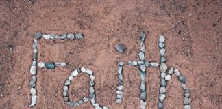 “무할례시에 믿음으로 된 의를 인친 것이니”