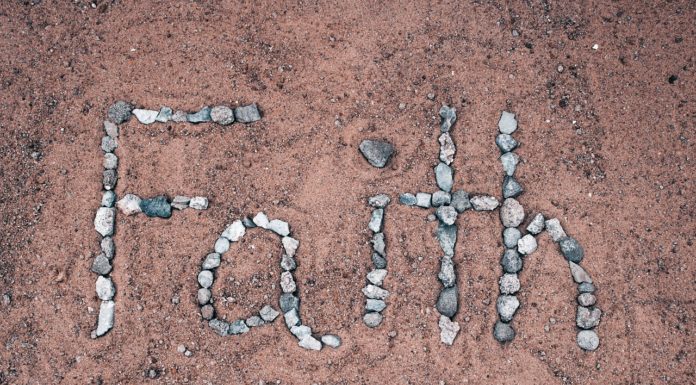 “무할례시에 믿음으로 된 의를 인친 것이니”