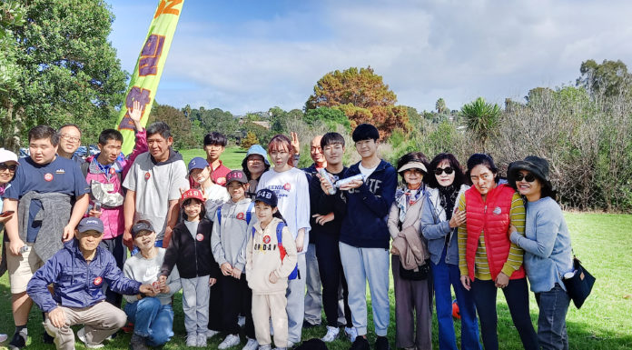 우리는 신비한 역사를 보고 있습니다