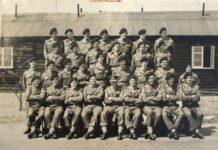 재한 유엔공원에 벤치 기증한 뉴질랜드 참전군인 및 윌슨 가족