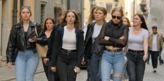 ‘어떻게 살아남을 것인가’ 고민하는 다음 세대