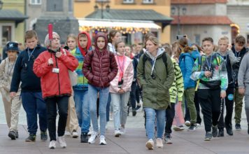 세대별 관점의 차이를 통해 알아 가기