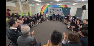 밀알 건강하루카페: 축제 같은 바자회