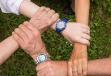 다음세대를 위해 건강한 공동체를 세우는 일