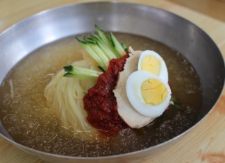 “서울은 처음이지, 로이?”
